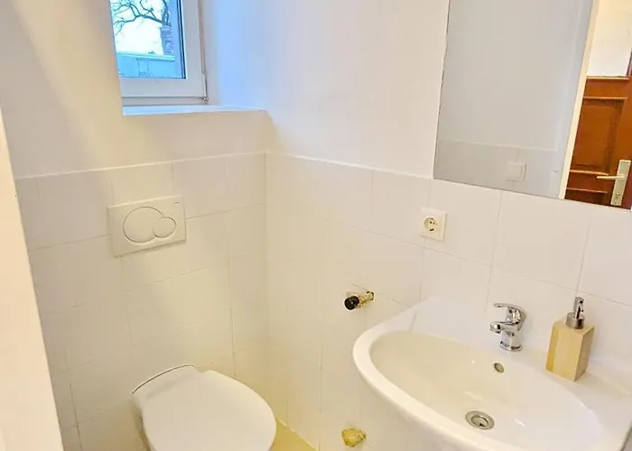 Appartement Spacious For Group - 15 Min From Airport & Center, 5 Min From Main-bus Station Ez11 *