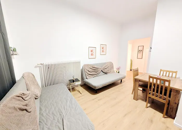Appartement Spacious For Group - 15 Min From Airport & Center, 5 Min From Main-bus Station Ez11