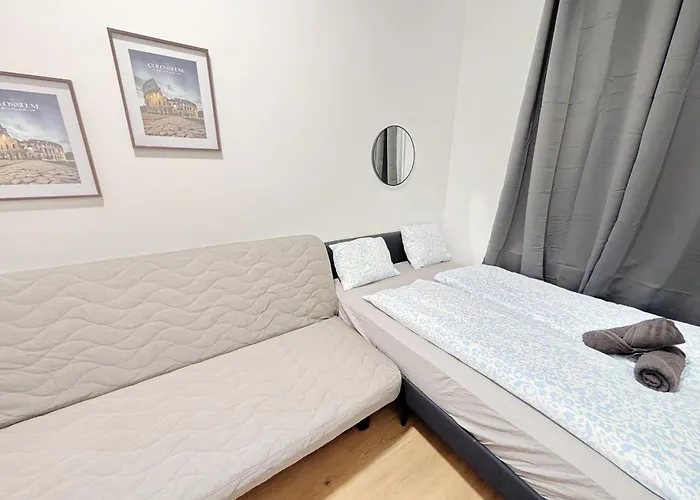 Spacious For Group - 15 Min From Airport & Center, 5 Min From Main-bus Station Ez11 Wenen
