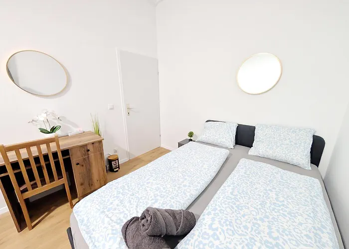 Spacious For Group - 15 Min From Airport & Center, 5 Min From Main-bus Station Ez11 Appartement Wenen