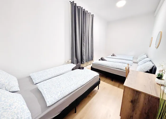 Spacious For Group - 15 Min From Airport & Center, 5 Min From Main-bus Station Ez11 * Wenen